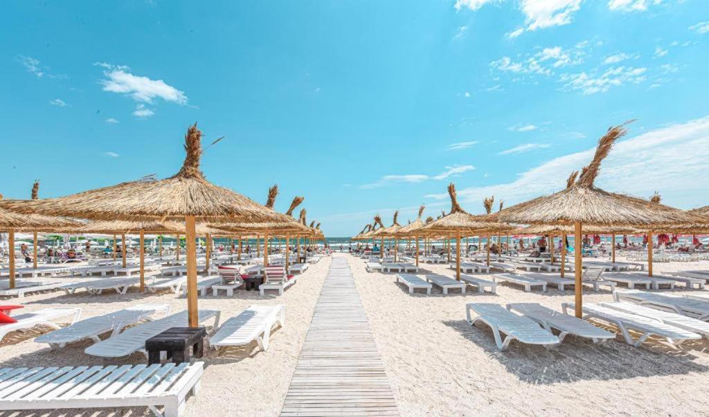 Beach Rooms Roberta Mamaia Eksteriør bilde