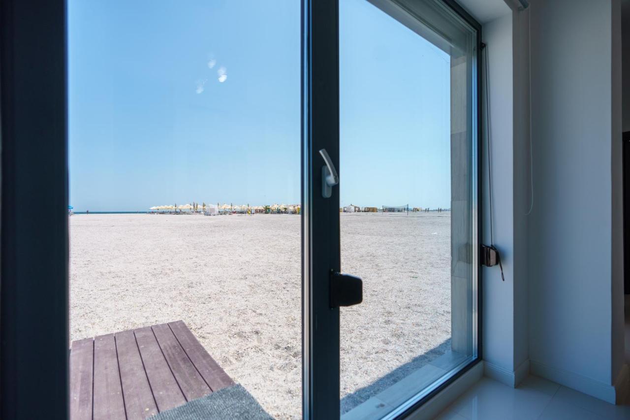 Beach Rooms Roberta Mamaia Eksteriør bilde