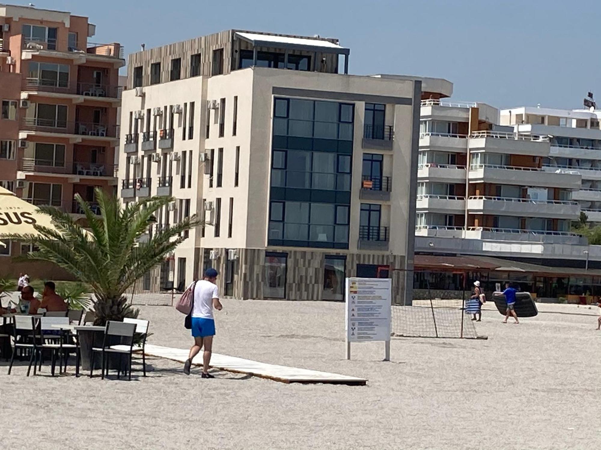Beach Rooms Roberta Mamaia Eksteriør bilde